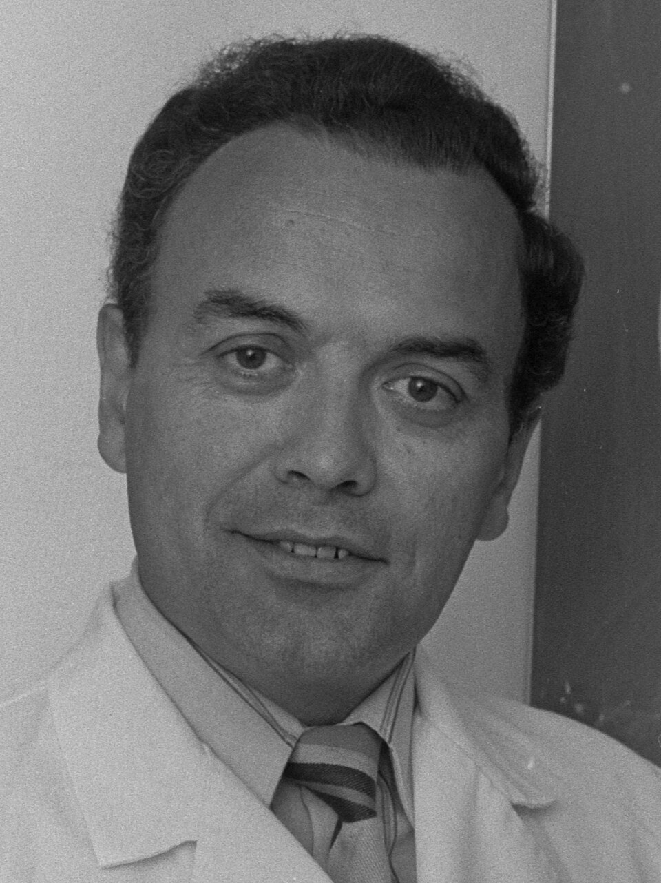 Black-and-white portrait of Werner Arber in 1978